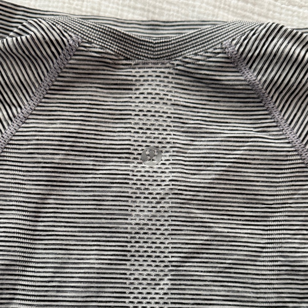 Lululemon Striped Shirt - Picture 4 of 4